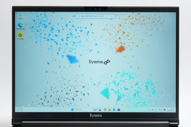 ディスプレイは15.3型WUXGA液晶(1,920×1,200ドット、16:10、165Hz、非光沢)