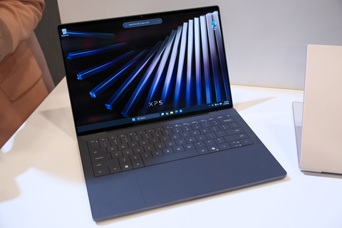 Core Ultraシリーズ3とともに帰ってきたXPS。物理ファンクションキーも