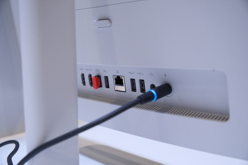 背面インターフェイス部