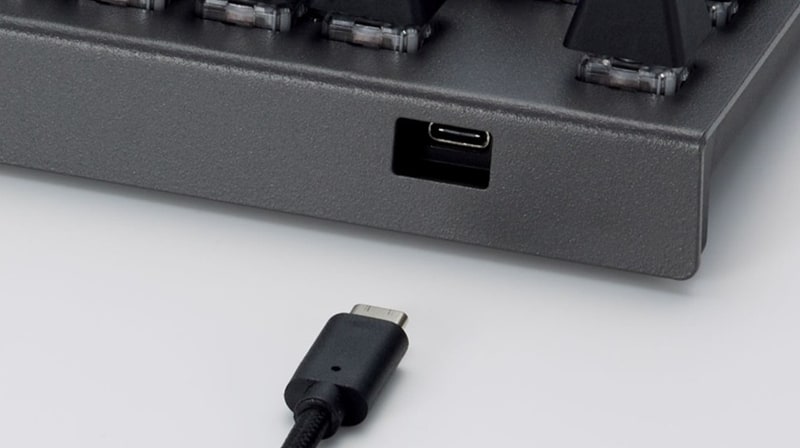 ケーブルは着脱式に