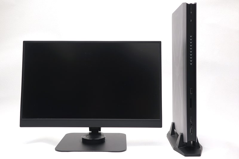 17型の液晶モニターと組み合わせてみたところ