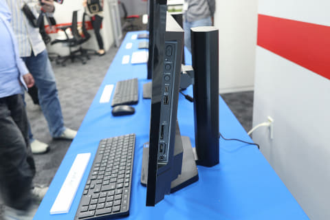 いいじゃないか、光学ドライブ付きの16型ノート。NEC PCから - PC Watch