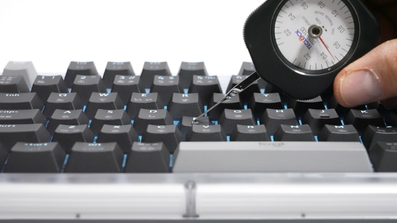 押圧力はFキーが0.49N、スペースキーが0.51N、Enterキーが0.52N(押圧力は5回の平均値)