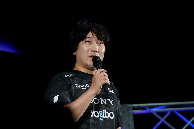 ときどとLeSharの頑張りを讃えるウメハラ