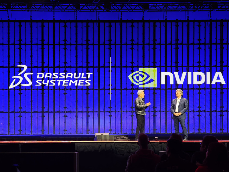 3DEXPERIENCE World 2026で講演を行なうNVIDIA CEO ジェンスン・フアン氏(左)とダッソー・システムズ CEO パスカル・ダロズ氏(右)