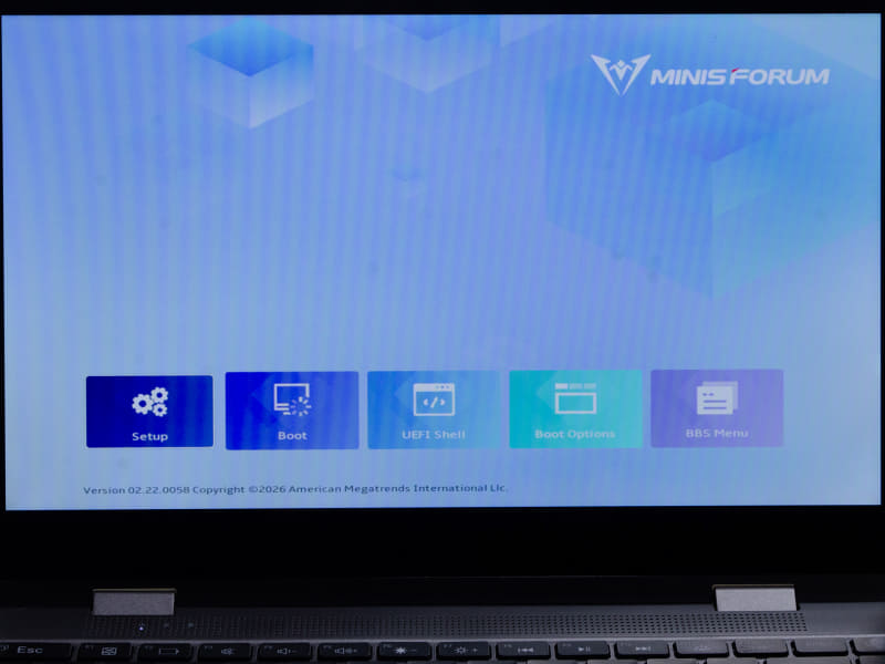 BIOS/System Menu。起動時[DEL]キーで表示