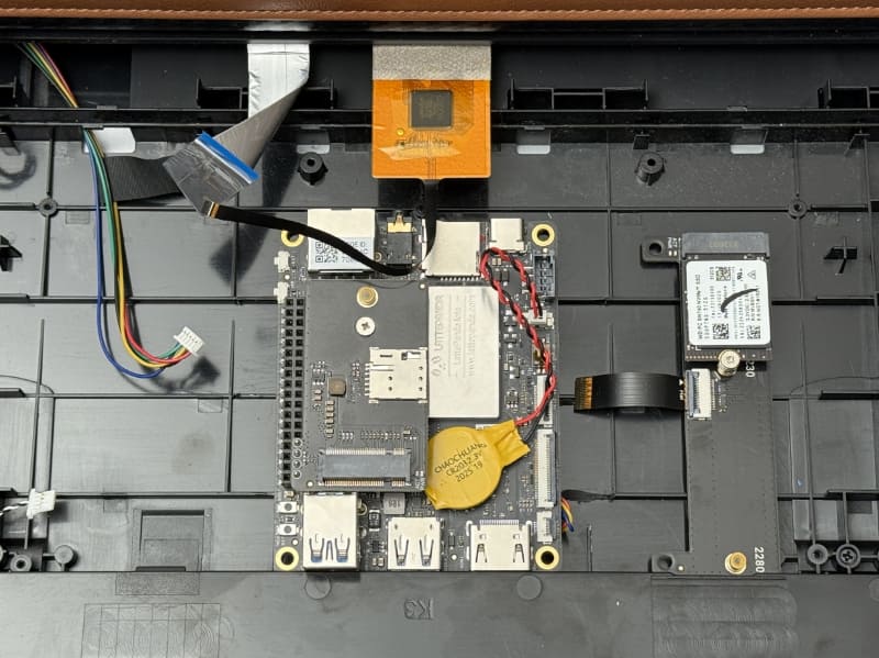 内部的にこんな配置になるであろうか