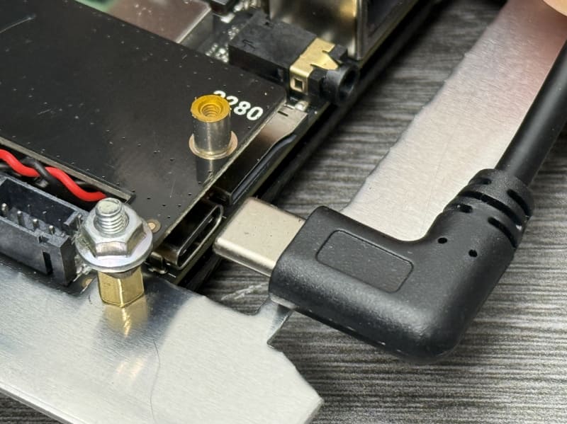 カットしてみたはいいが、USB PDが通らないことが発覚