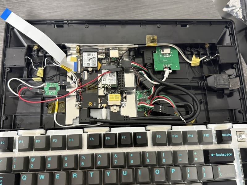 ケーブル配線の整理