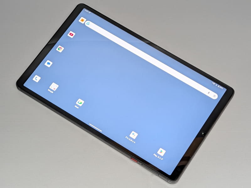 もちろん横向きでも利用可能。ドックは横向き時は下部ではなく右端に表示される