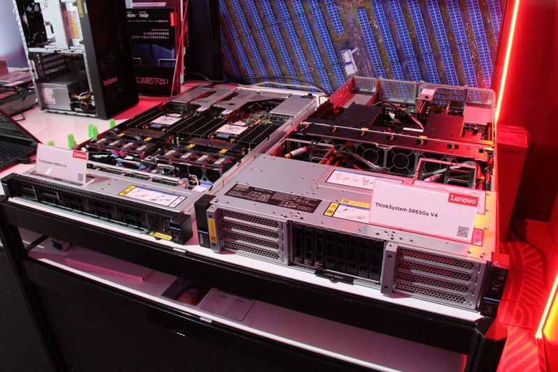 Neptune搭載ラックサーバー