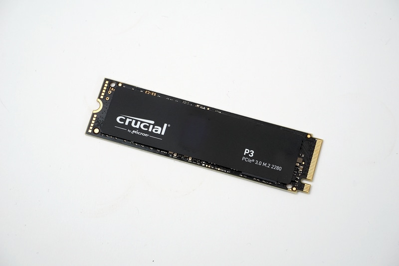 Micronの「Crucial P3」。手頃な価格で長期にわたりエントリークラスのSSDとして人気。500GB/1TB/2TB/4TBをラインナップする
