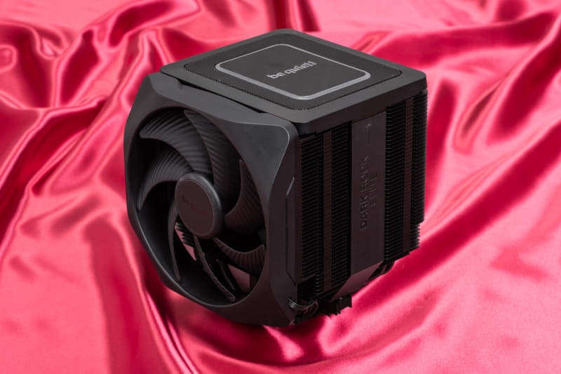 CPUクーラーは「be quiet! DARK ROCK ELITE BK037」。大型の空冷クーラーだ