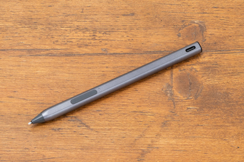 MPP(Microsoft Pen Protocol)対応のアクティブスタイラスペンも付属