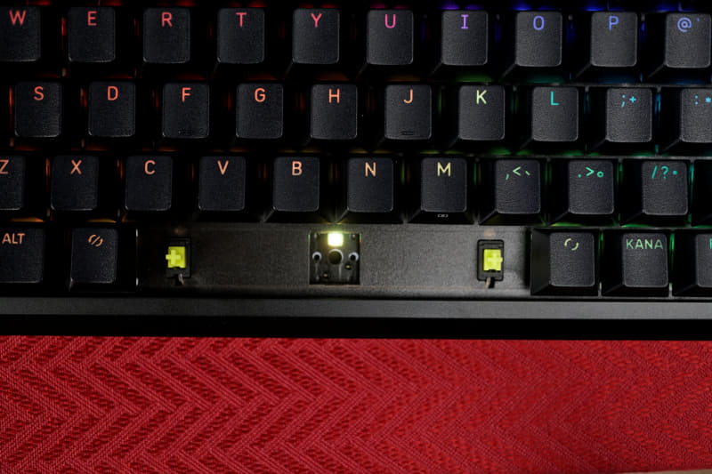 キースイッチも換装可能。3ピンと5ピンに対応