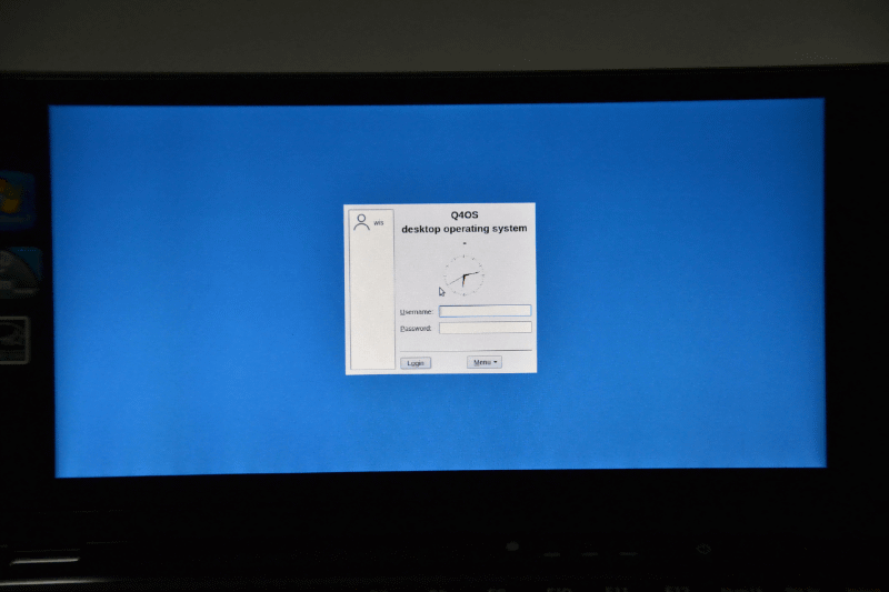 ログイン画面が表示され、インストール完了