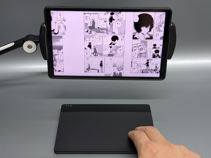 Androidにも対応。アームに固定したタブレットを離れたところから操作するなどの使い方ができる