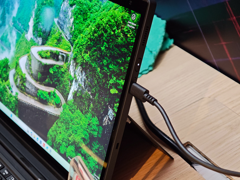 ThinkPad X13 Detachable Gen 1