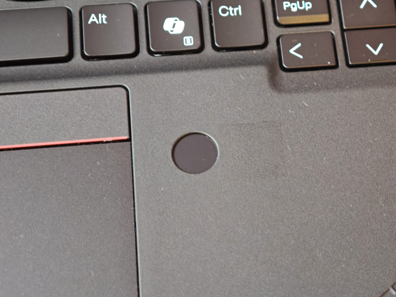 キーボードには指紋センサー