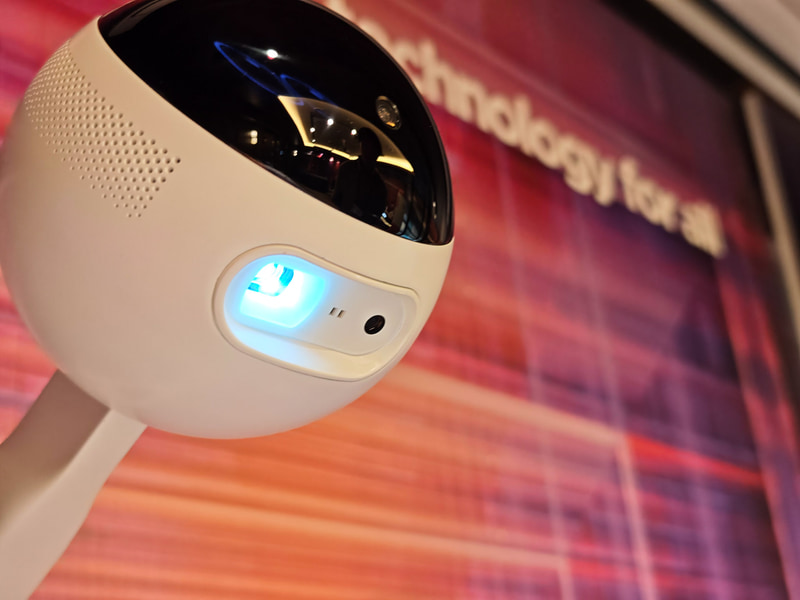 カメラは2つ、前方と下向き