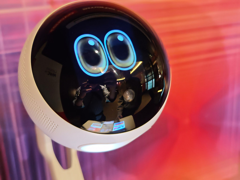 カメラは2つ、前方と下向き