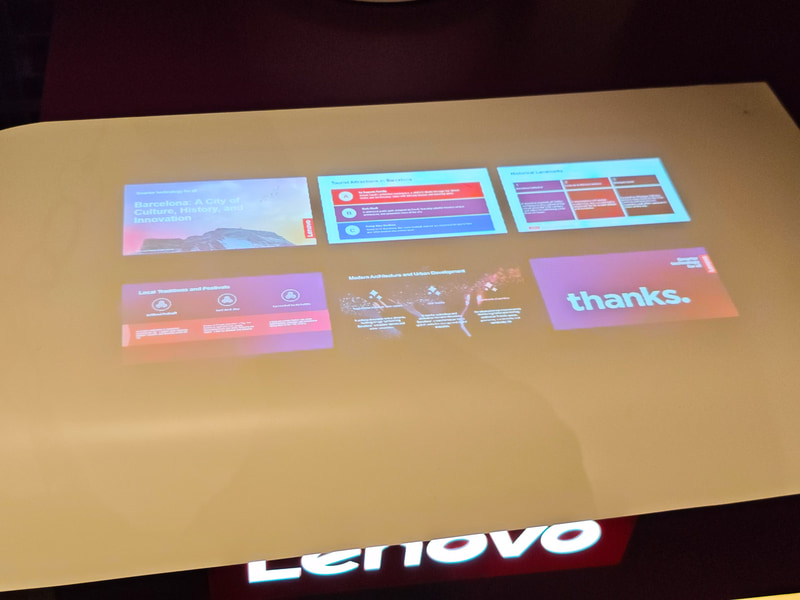 AIが作成したスライドを画面に表示できる