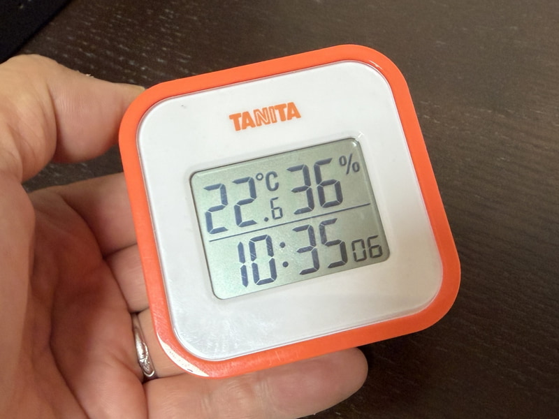 室温22.6℃の環境での表面温度を計測してみます