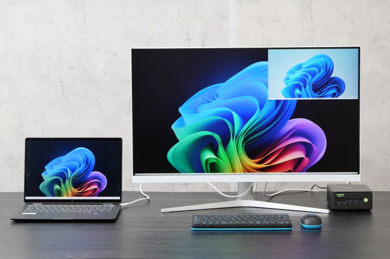 PinPでは2台のPCを6Kで同時表示できるが、一方は縮小表示、もう一方は一部が隠れる