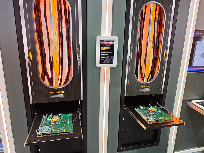 光電融合のデモ