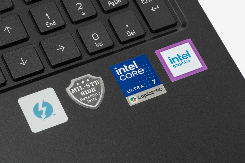 Core Ultra 7搭載で、Copilot+ PCに準拠する