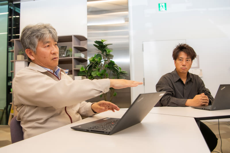 SSDとHDDを組み合わせることで、NASのパフォーマンスと耐久性を最大化できるとする