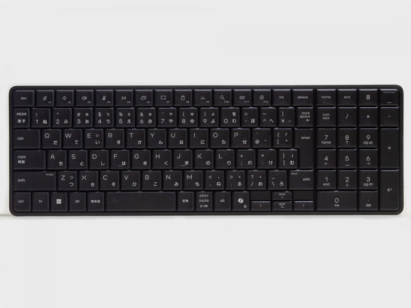 どう見ても普通のテンキー付きキーボード。右上のキーが電源+指紋センサー