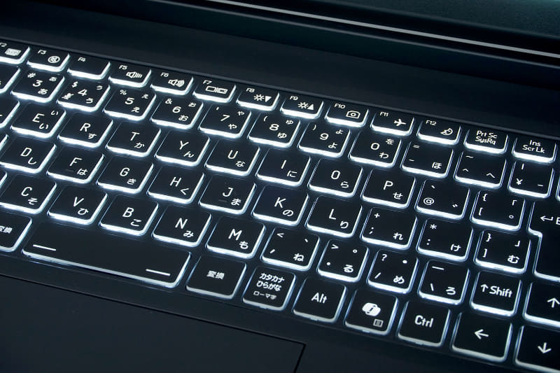 白色LEDのバックライトも内蔵