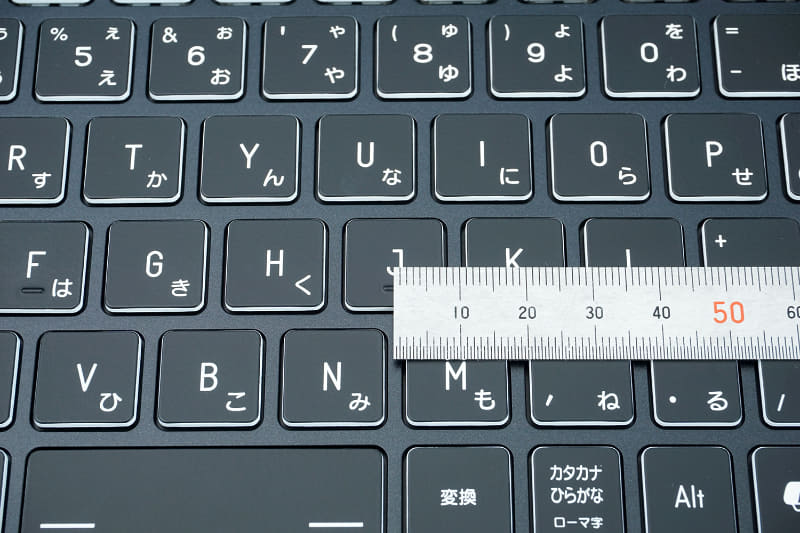 キーピッチは実測で約18mm