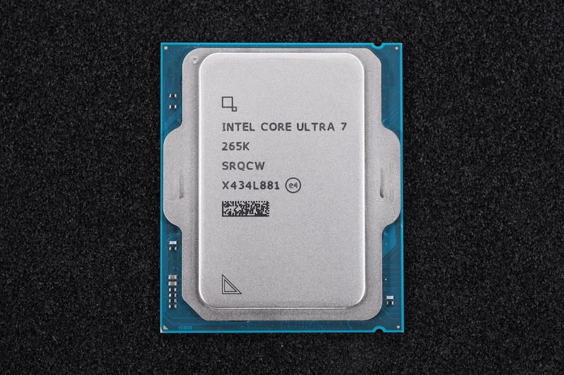 Intelの8Pコア+12Eコア/20スレッドCPU「Core Ultra 7 265K」