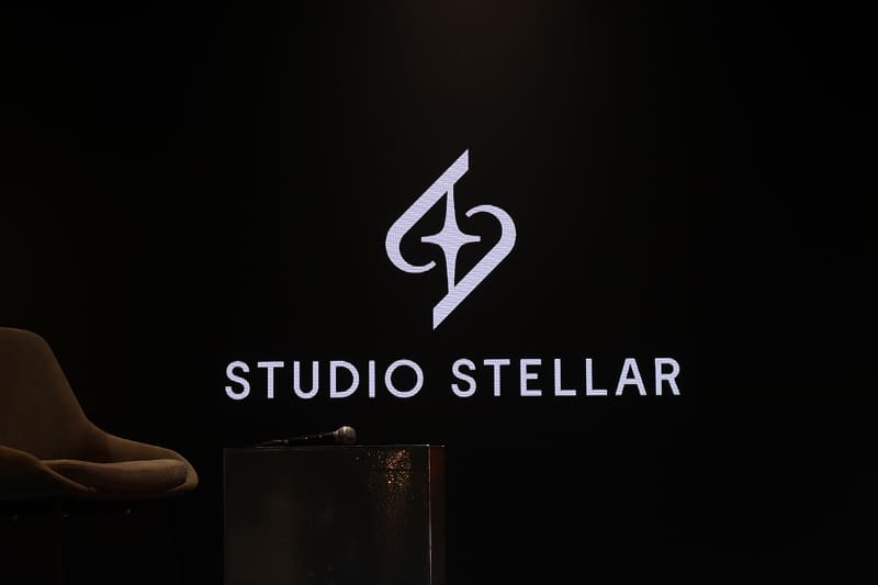 © Studio STELLAR © COVER
