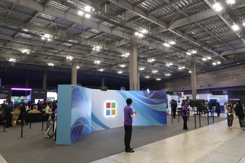 東京ビッグサイト会場内の様子。東ホール7と8の2つを使って大規模に展開していた