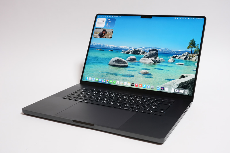 ボディは14インチと16インチから選択可能。これは16インチモデル