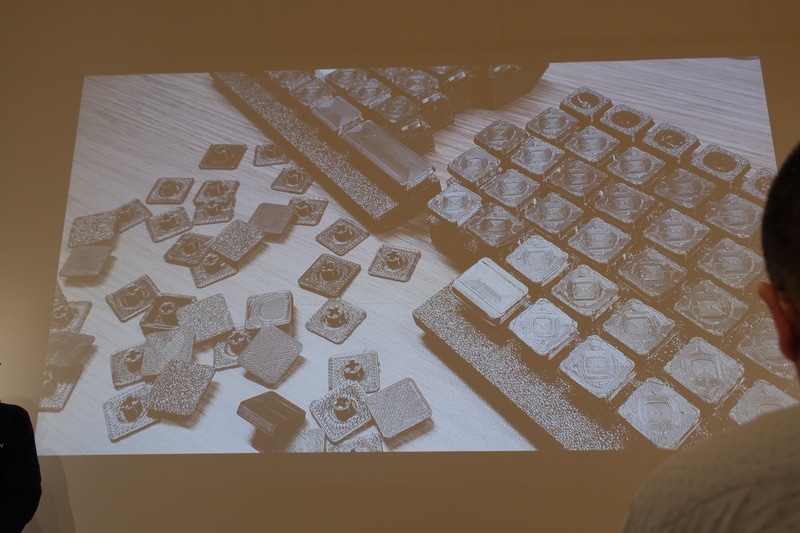 3Dプリンタを使った試作の様子