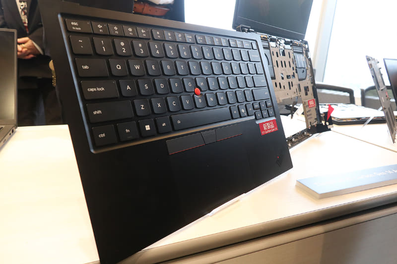 取り外しが容易なキーボード