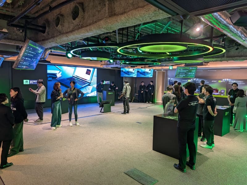 開場前の会場の様子。去年までと比べて会場がかなり広くなった印象だ