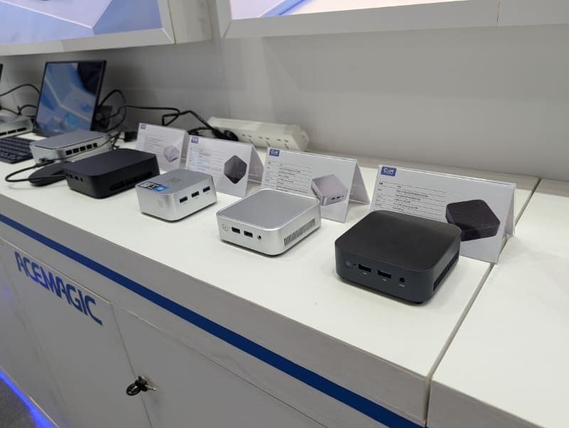 N95/N97/N100/N150や、低スペックのRyzenを搭載するタイプのミニPCはコンパクトなサイズにまとめられている印象だ