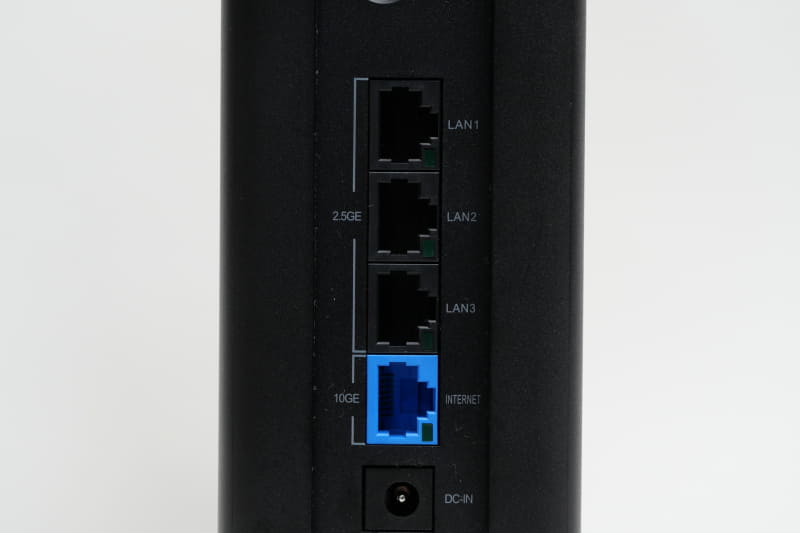 当時のWi-Fi 7ルーターとしてはかなり安価だったが、10GbE WAN×1、2.5GbE LAN×3と有線LANが充実している点も魅力だった