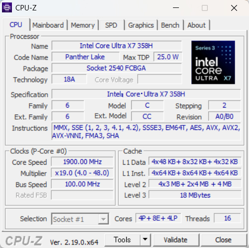 CPU-Zでの表示。CPUには16コア16スレッドの「Core Ultra X7 358H」を搭載。Pコアを4基、Eコアを8基、LP Eコアを4基内蔵する