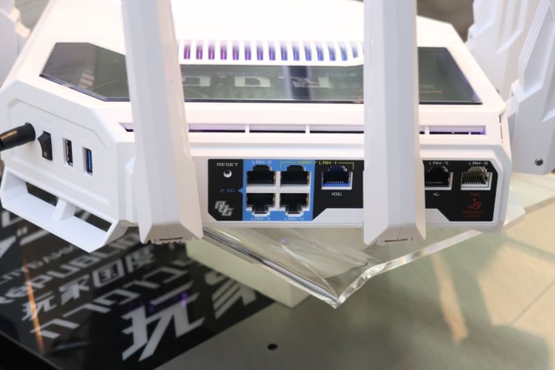 背面インターフェイス