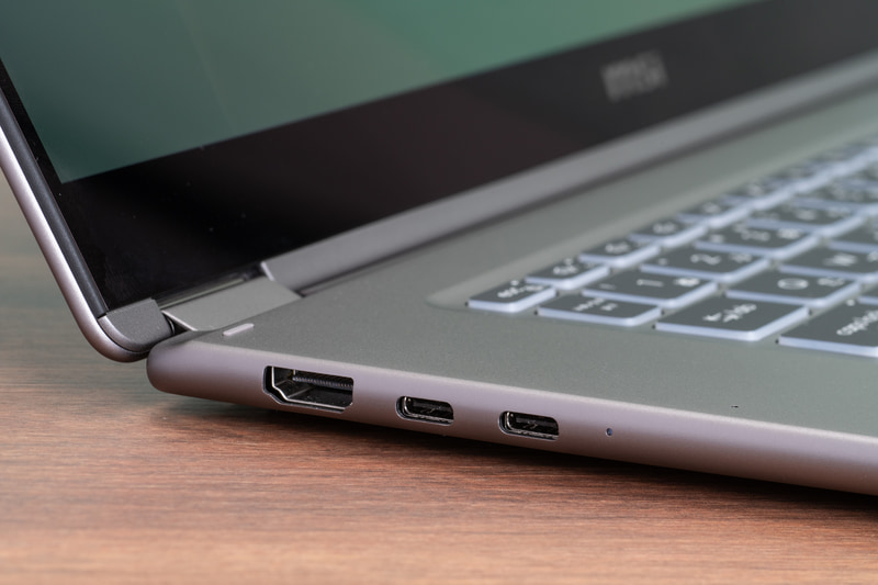 左側面にThunderbolt 4を2基、HDMI出力を装備