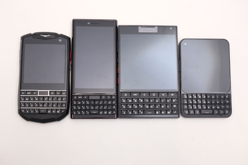 左からTitan Pocket、Titan Slim、Titan 2、Titan 2 Elite。キーボード配列に注目してほしい