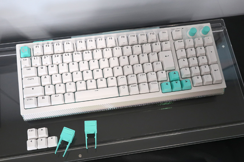 G512 X 98(ホワイト)