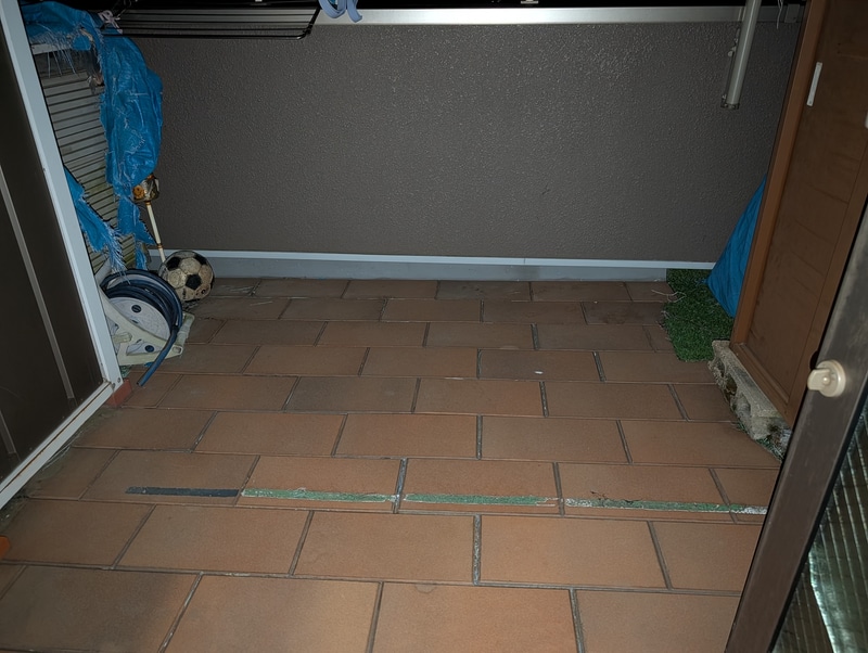 ここをキャンプ地とする！ということで我が家の屋上だ