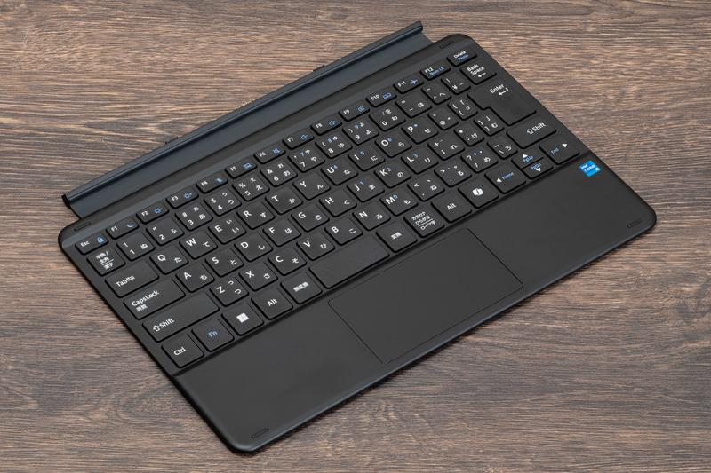 付属の着脱式キーボード